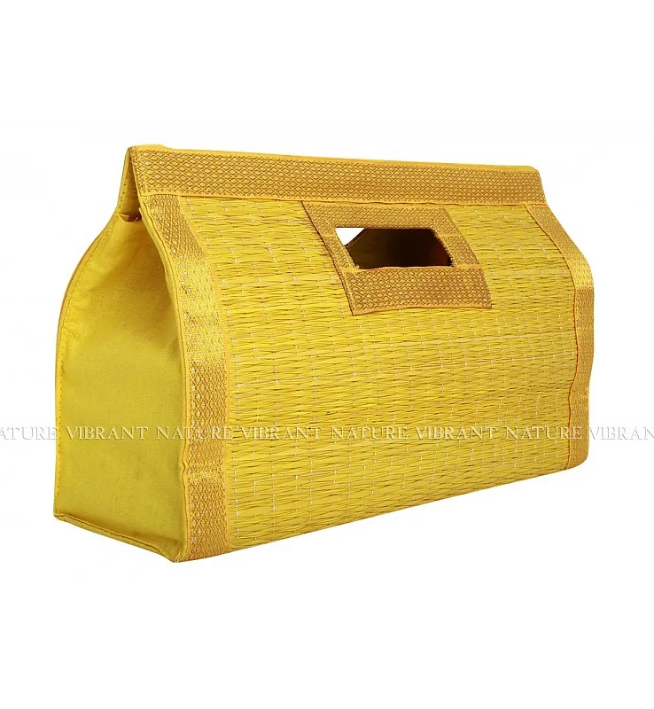 Kora Grass Cut Handle Thamboolam Bag