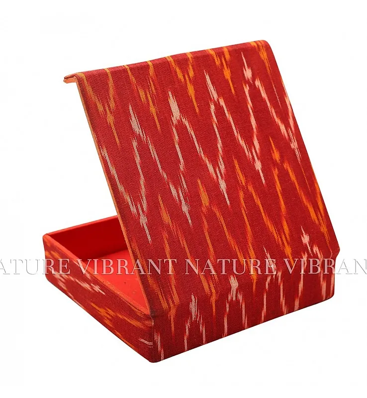 Ikath Square Magnetic Gift Box