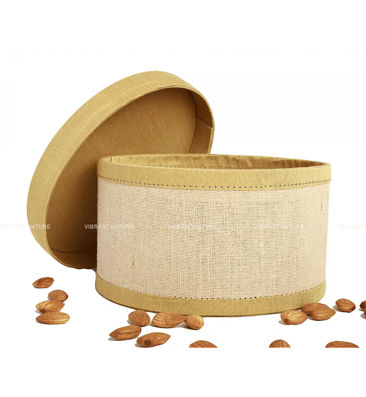 Juco with Silk Cotton Round Gift Box