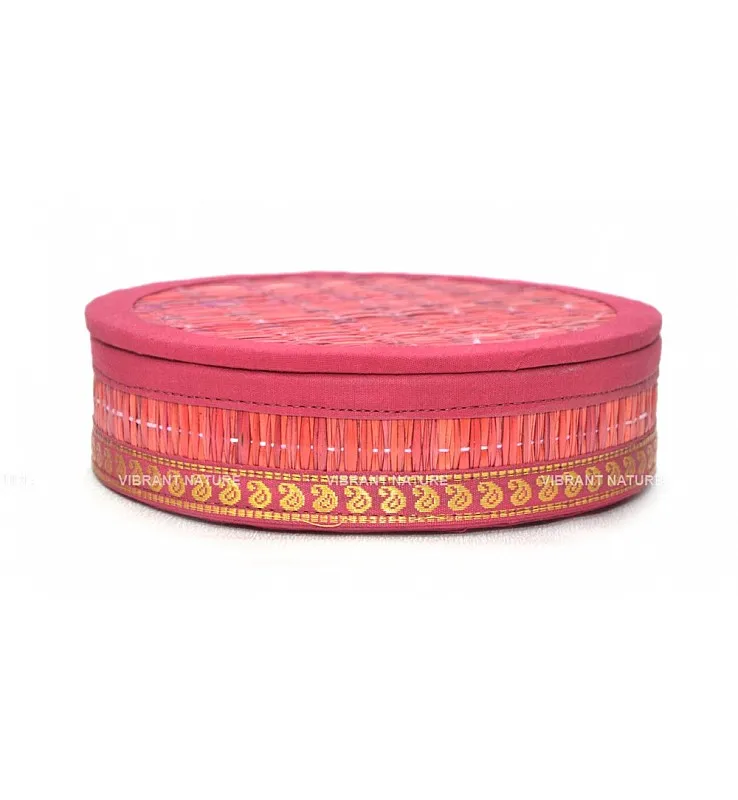 Kora Grass Inside Lid Round Box