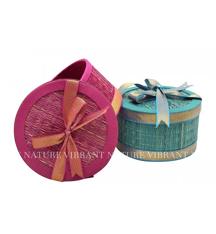 Kora Grass Round Ribbon Gift box