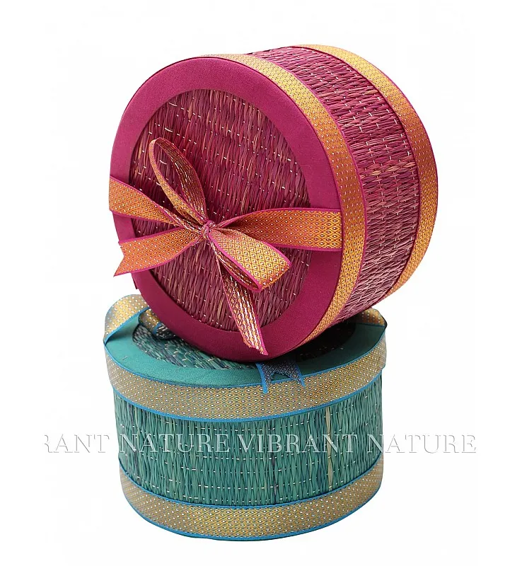 Kora Grass Round Ribbon Gift box