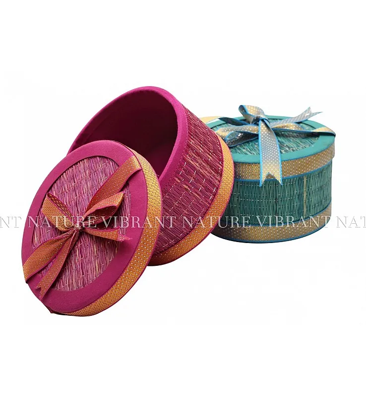 Kora Grass Round Ribbon Gift box