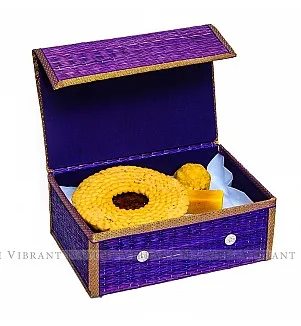 Kora Grass Rectangle Magnetic Box