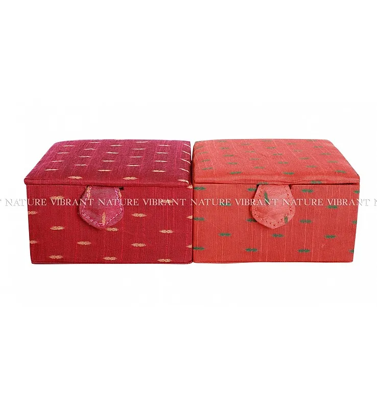 Silk Cotton Embroidery Square Magnetic Gift Box