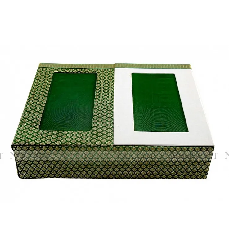 Banaras Couple Dress Box