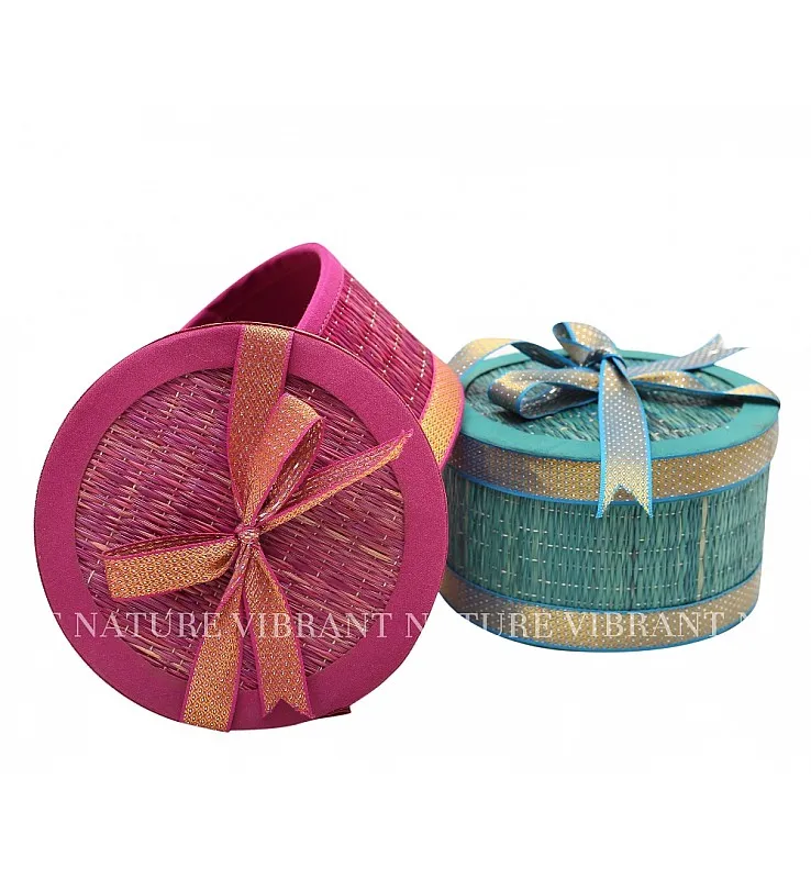 Kora Grass Round Ribbon Gift box