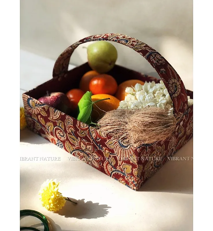 Kalamkari Tray with Handle