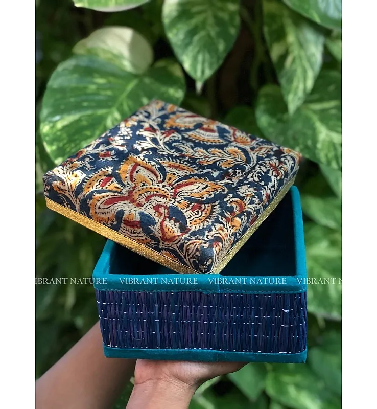 Kora Grass Kalamkari Square Box