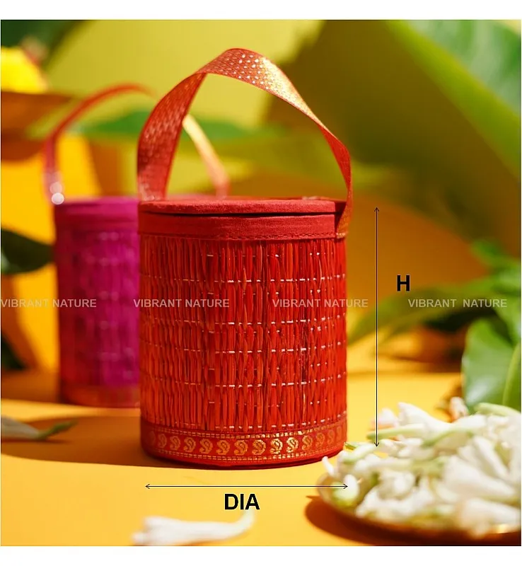 Kora Grass Round Handle Gift Box