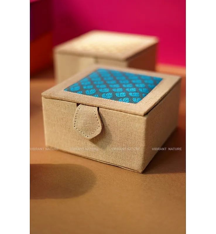 Juco with Banaras Square Magnetic Gift Box