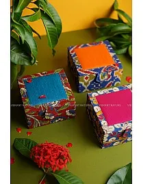Kalamkari with Silk Cotton Square Magnetic Gift Bo...