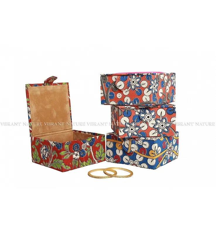 Kalamkari with Silk Cotton Square Magnetic Gift Box