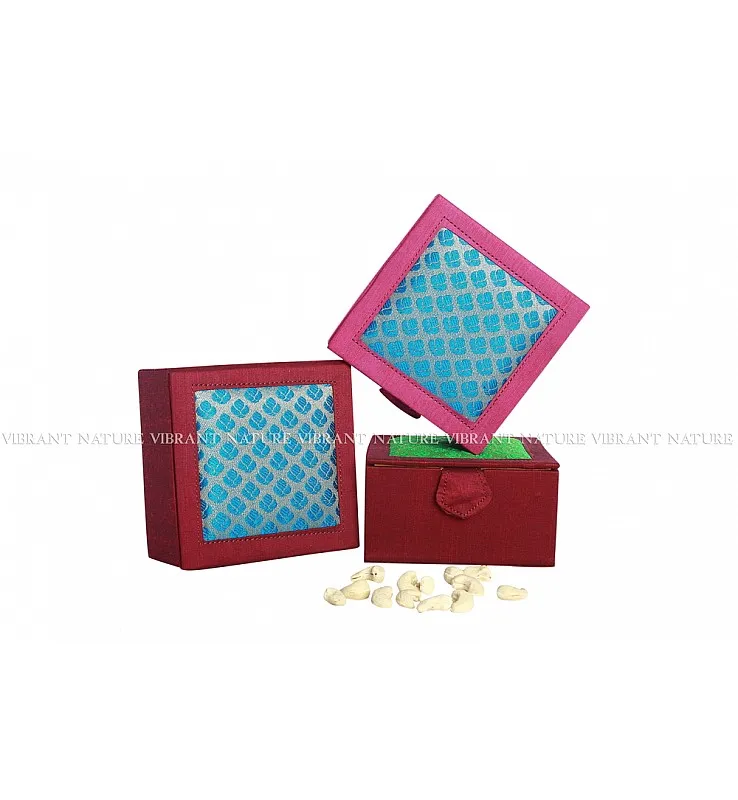 Silk Cotton with Banaras Square Magnetic Gift Box