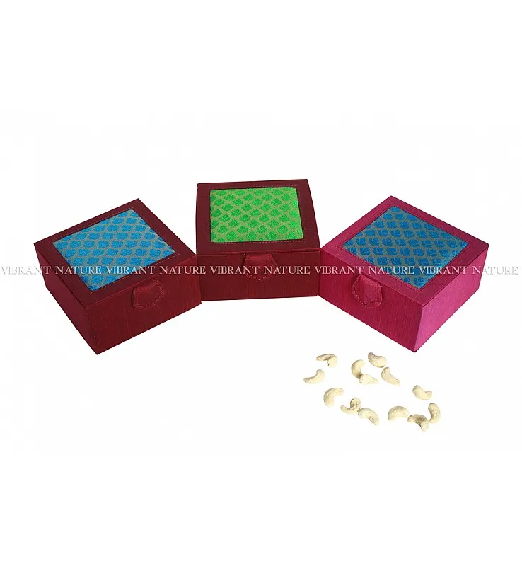 Silk Cotton with Banaras Square Magnetic Gift Box