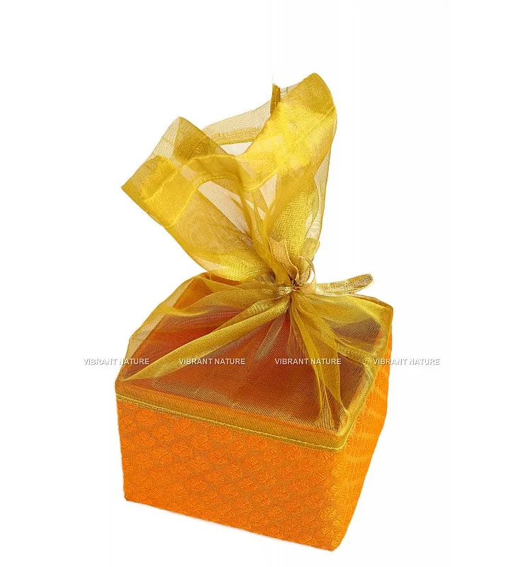 Banaras Golden Square Potli